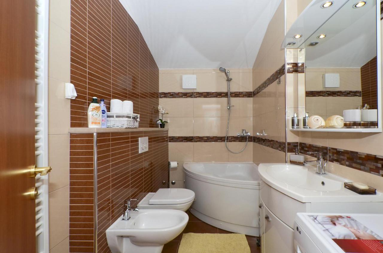 Apartmani Adela Solin Exterior foto