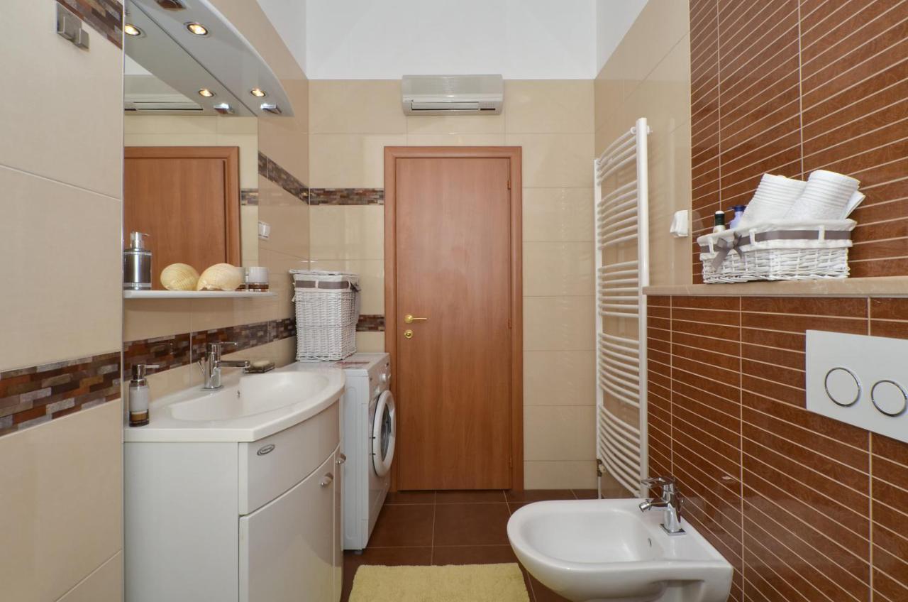 Apartmani Adela Solin Exterior foto