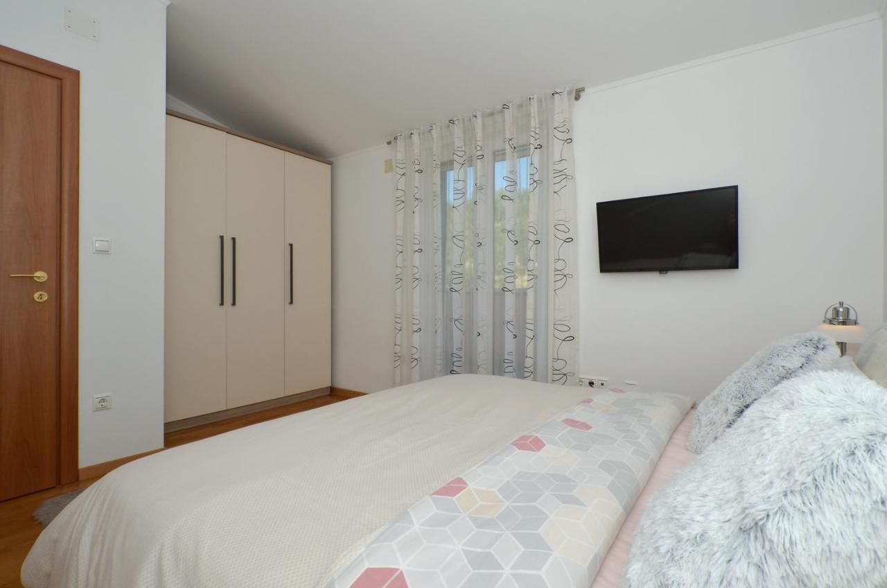 Apartmani Adela Solin Exterior foto