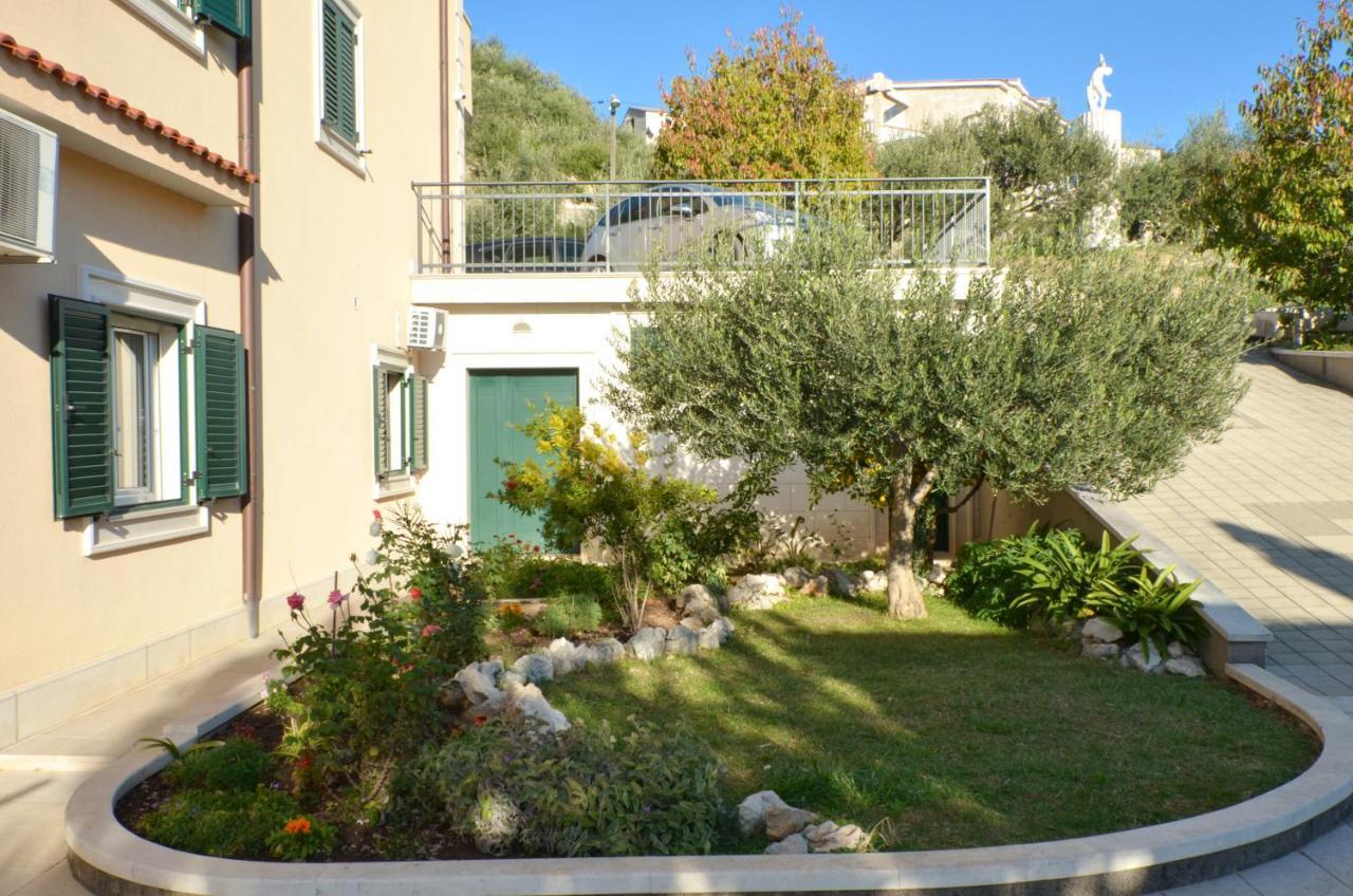 Apartmani Adela Solin Exterior foto
